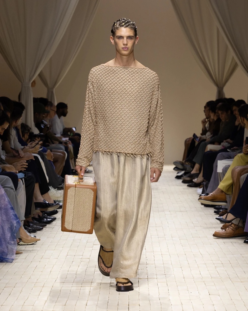 » Emporio Armani Spring 2026 Dresses the Modern Nomad Emporio Armani Spring Summer 2026 063