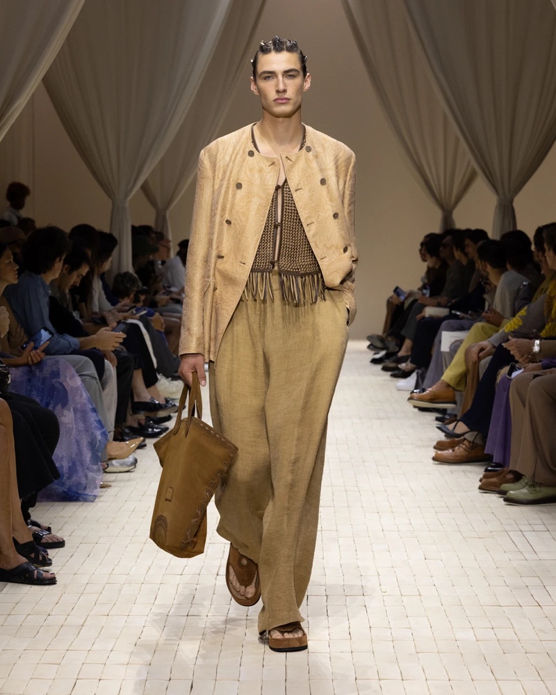 » Emporio Armani Spring 2026 Dresses the Modern Nomad Emporio Armani Spring Summer 2026 067