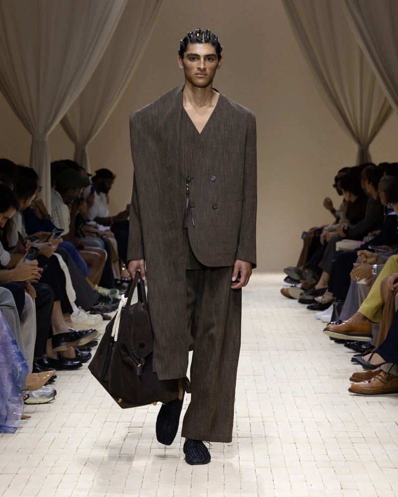 » Emporio Armani Spring 2026 Dresses the Modern Nomad Emporio Armani Spring Summer 2026 074