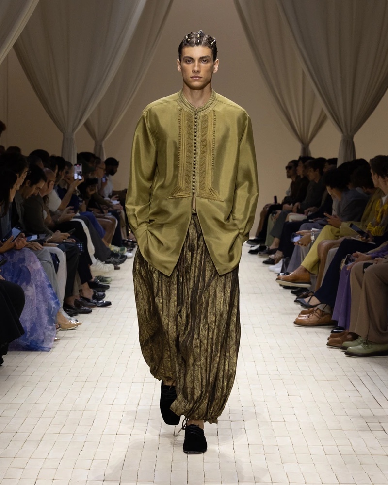 » Emporio Armani Spring 2026 Dresses the Modern Nomad Emporio Armani Spring Summer 2026 087
