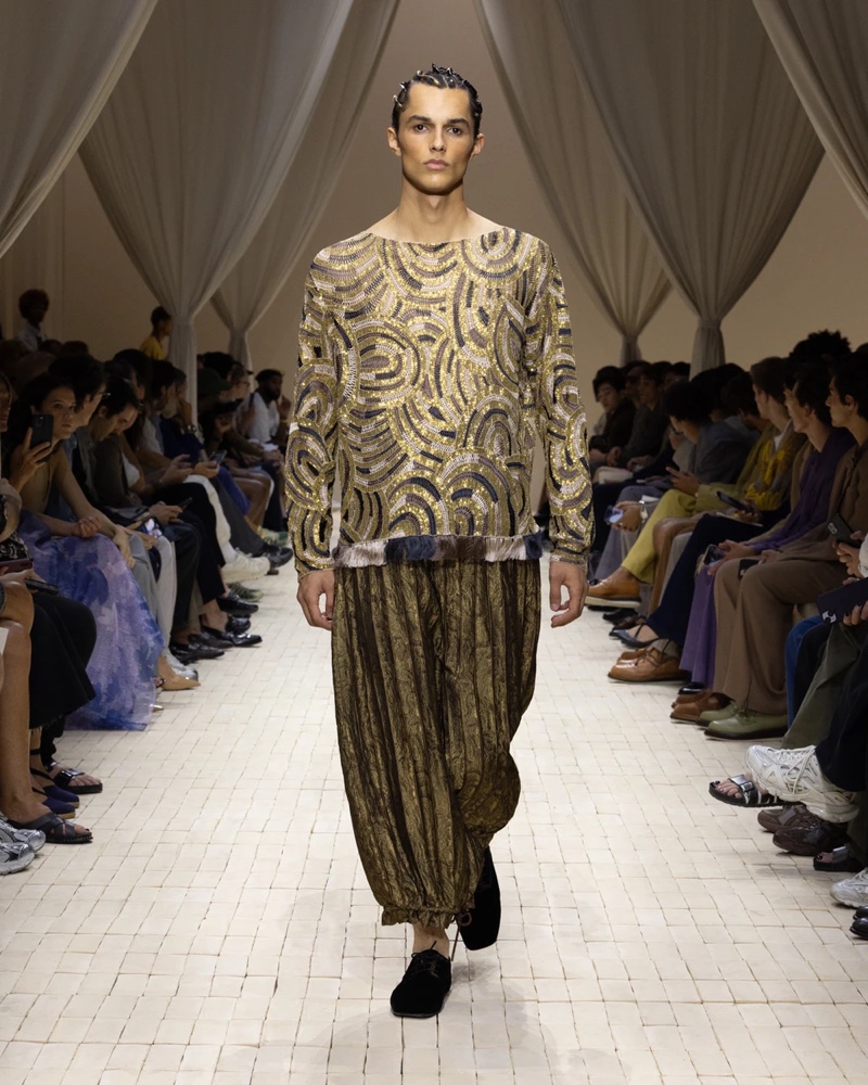 » Emporio Armani Spring 2026 Dresses the Modern Nomad Emporio Armani Spring Summer 2026 088