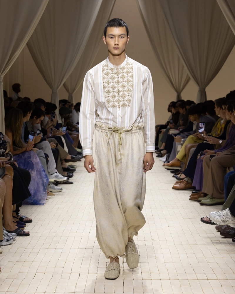 » Emporio Armani Spring 2026 Dresses the Modern Nomad Emporio Armani Spring Summer 2026 093