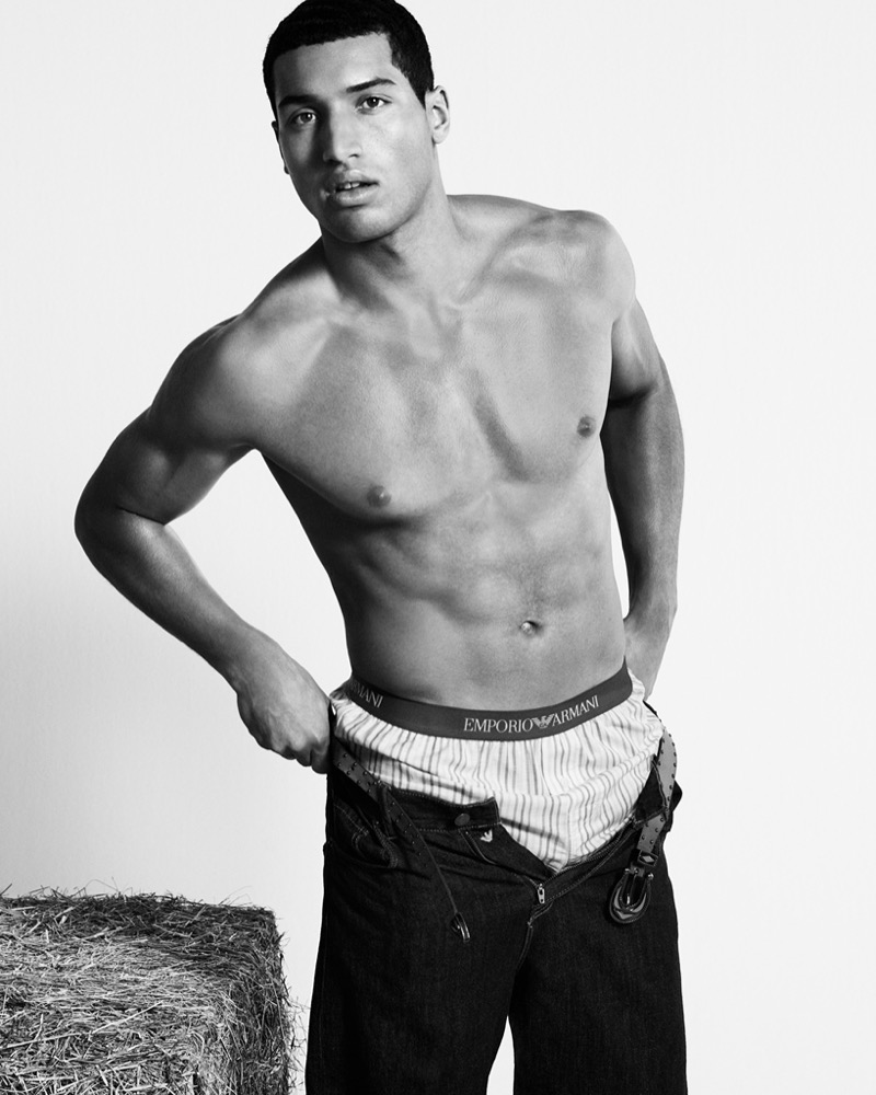 » Emporio Armani Casts a Confident Light on Summer Underwear Emporio Armani Summer 2025 Underwear Campaign 003