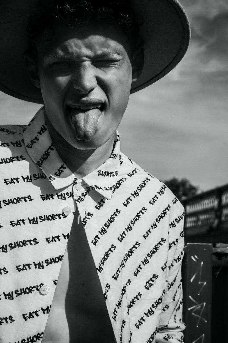 » Dominik Dobaczewski Embraces a Gritty Summer Attitude Fashionisto Exclusive Dominik 005