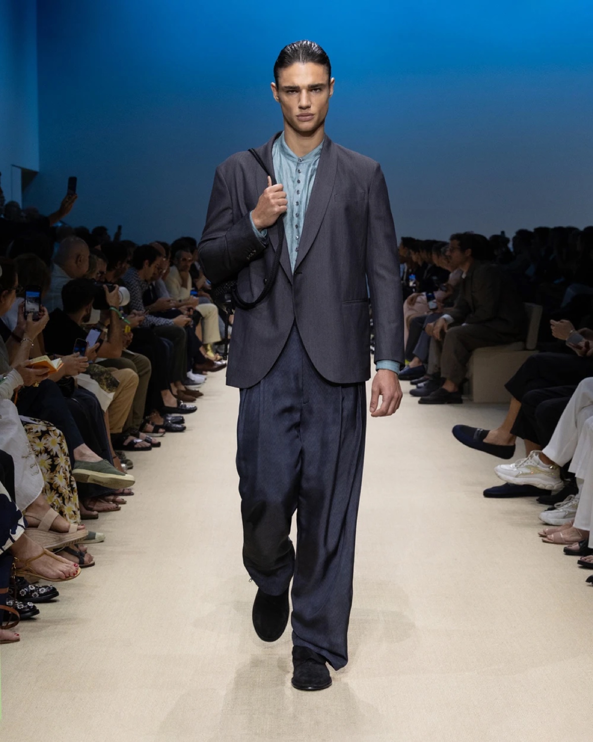 » Giorgio Armani Spring 2026 Layers the Familiar & Faraway Giorgio Armani Spring Summer 2026 003