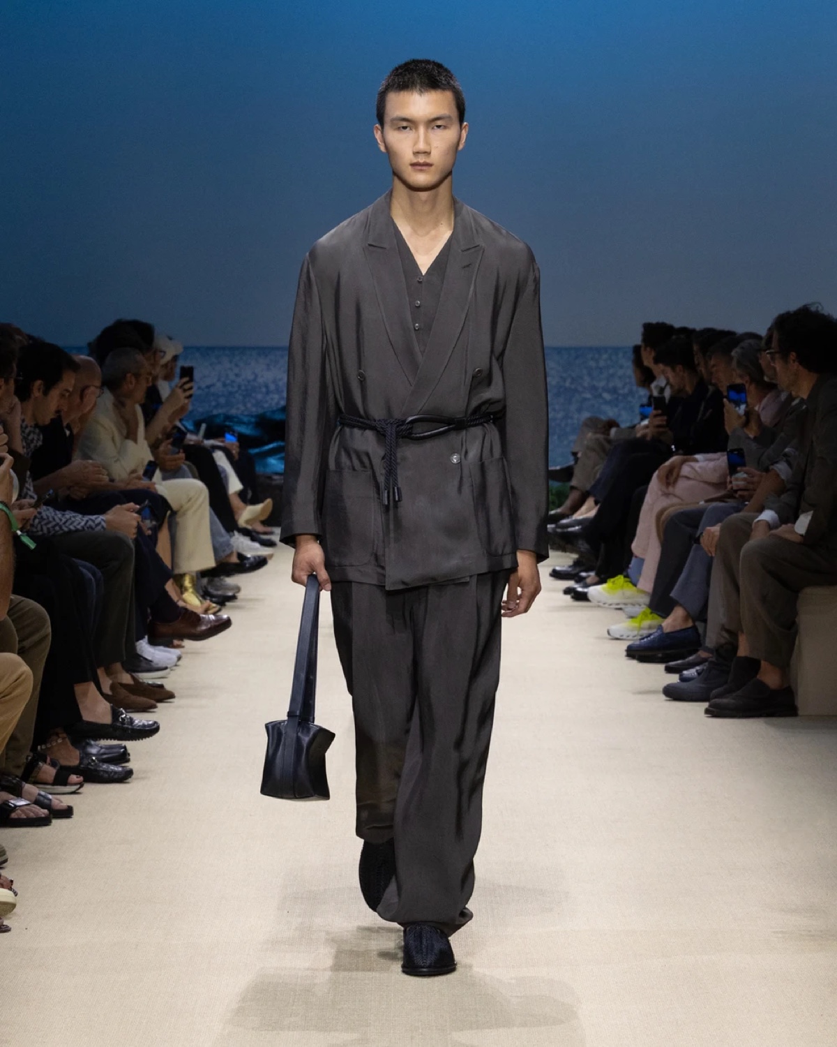 » Giorgio Armani Spring 2026 Layers the Familiar & Faraway Giorgio Armani Spring Summer 2026 004