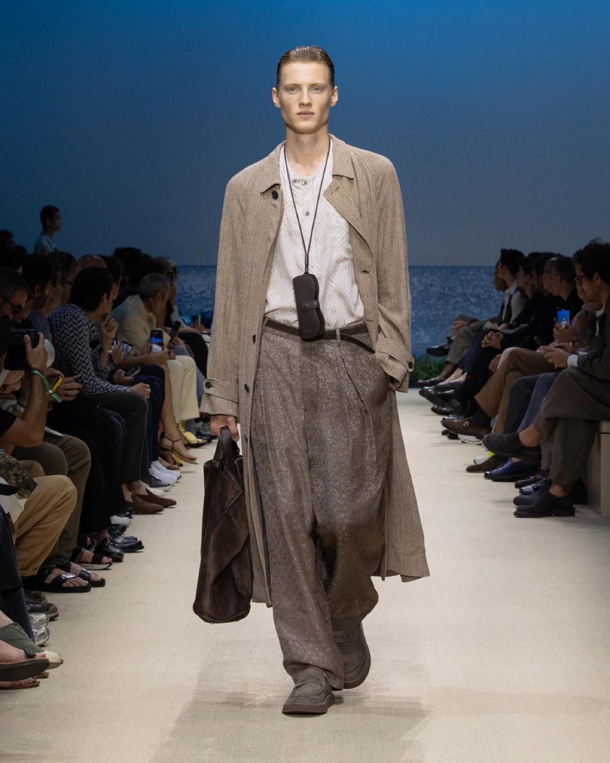 » Giorgio Armani Spring 2026 Layers the Familiar & Faraway Giorgio Armani Spring Summer 2026 027