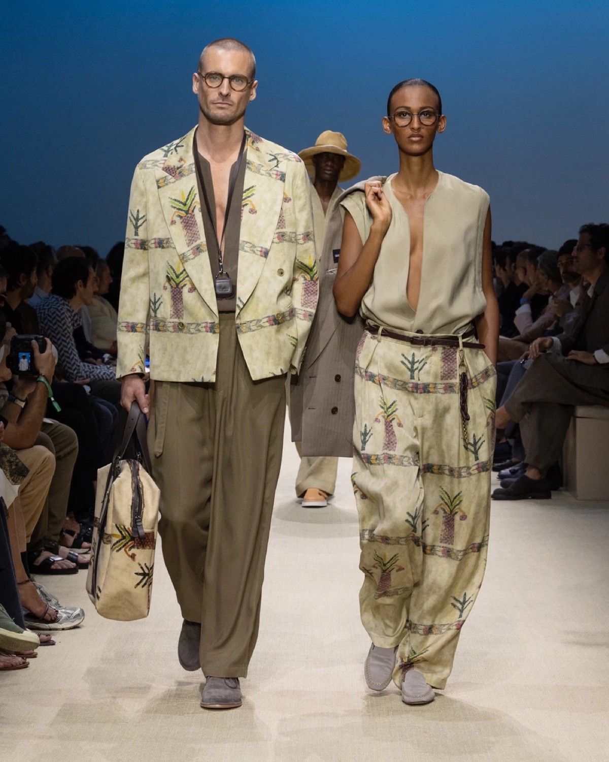 » Giorgio Armani Spring 2026 Layers the Familiar & Faraway Giorgio Armani Spring Summer 2026 048