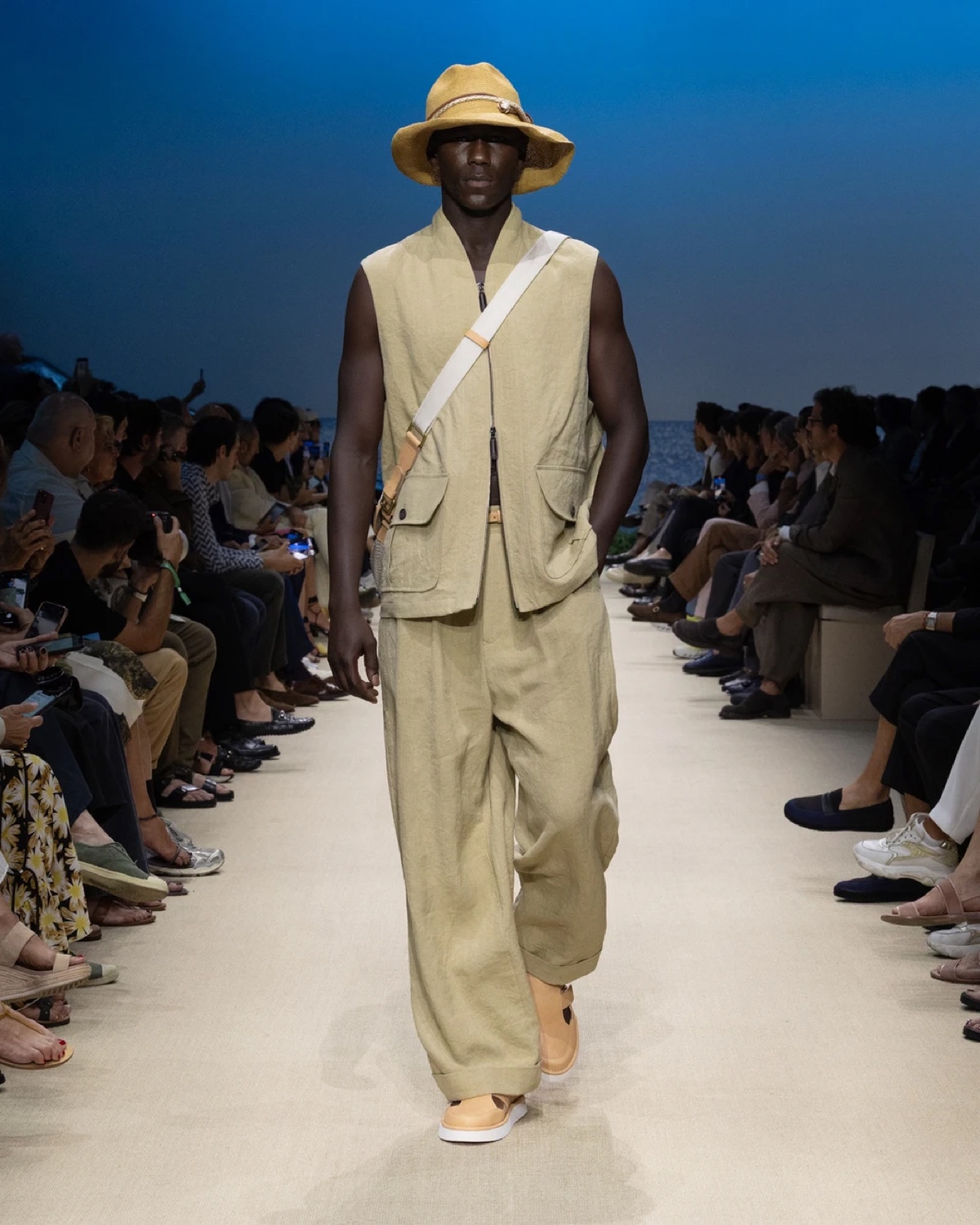 » Giorgio Armani Spring 2026 Layers the Familiar & Faraway Giorgio Armani Spring Summer 2026 050
