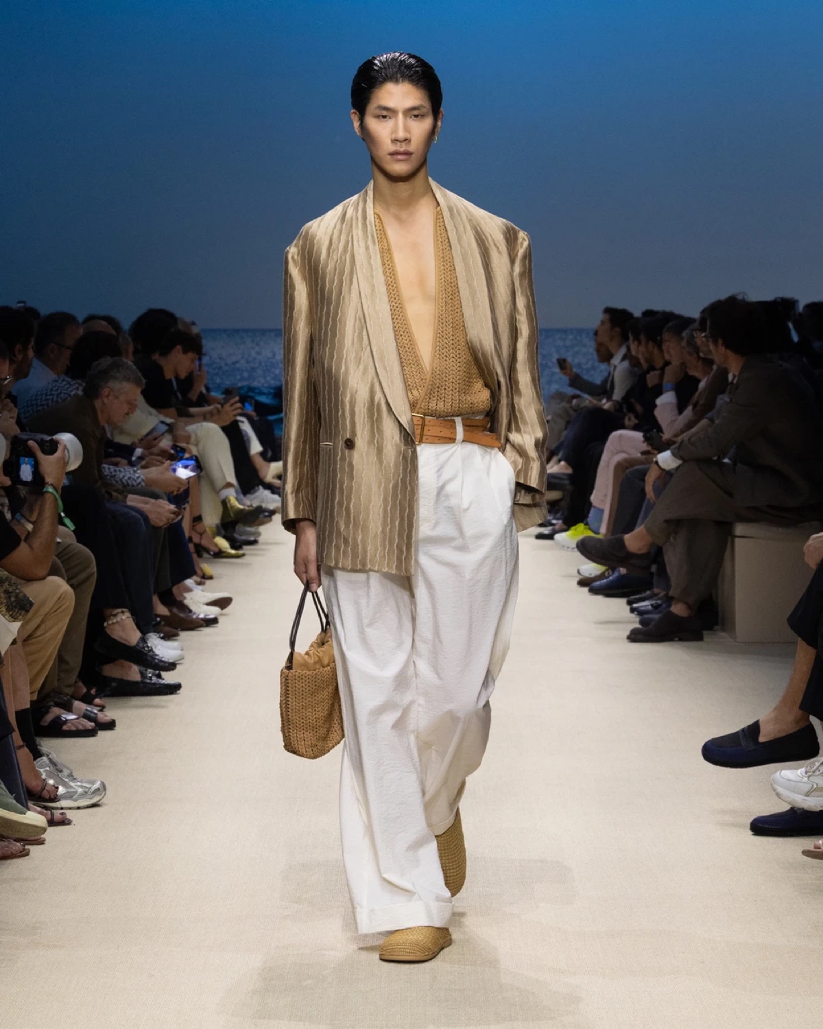 » Giorgio Armani Spring 2026 Layers the Familiar & Faraway Giorgio Armani Spring Summer 2026 055