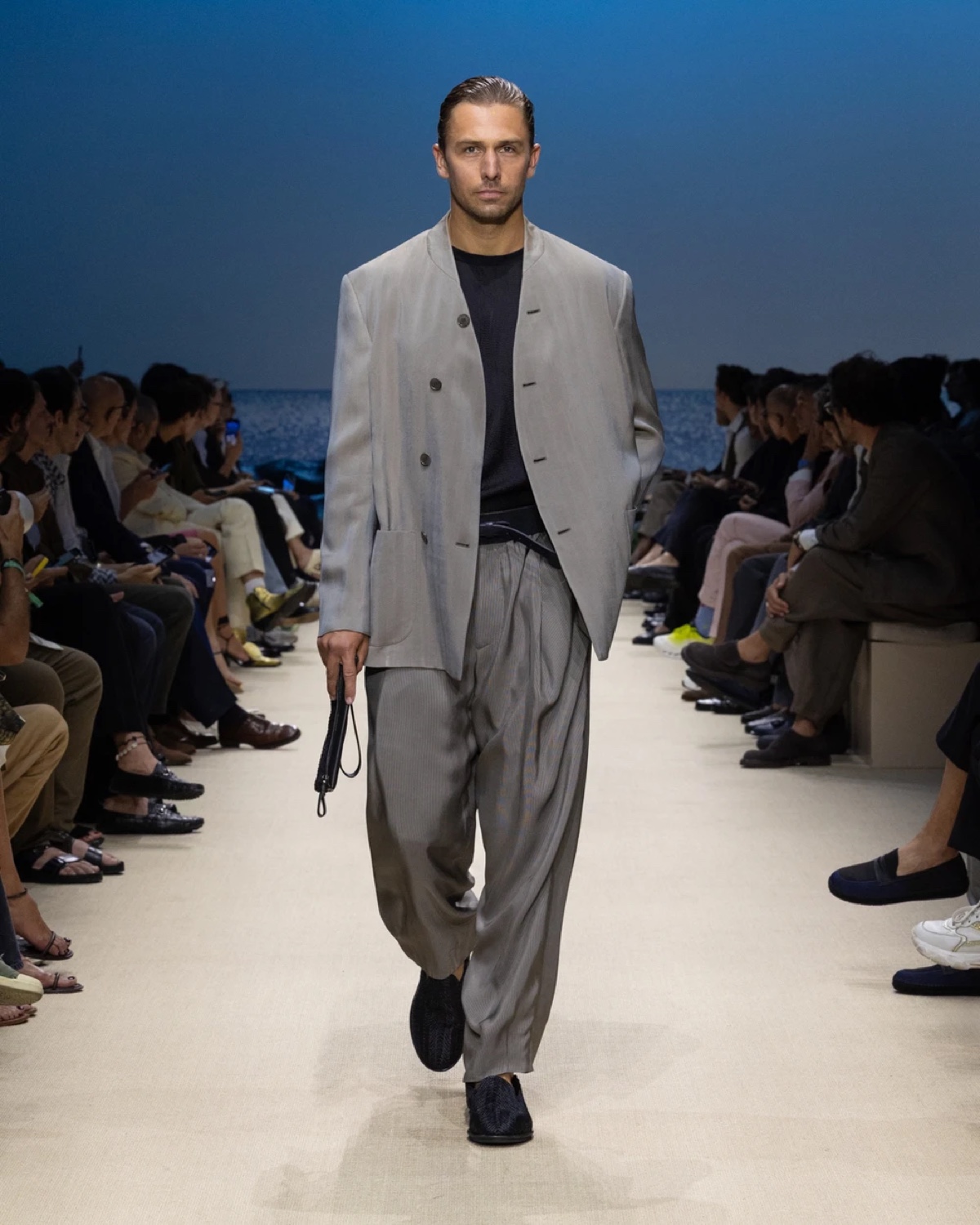 » Giorgio Armani Spring 2026 Layers the Familiar & Faraway Giorgio Armani Spring Summer 2026 070