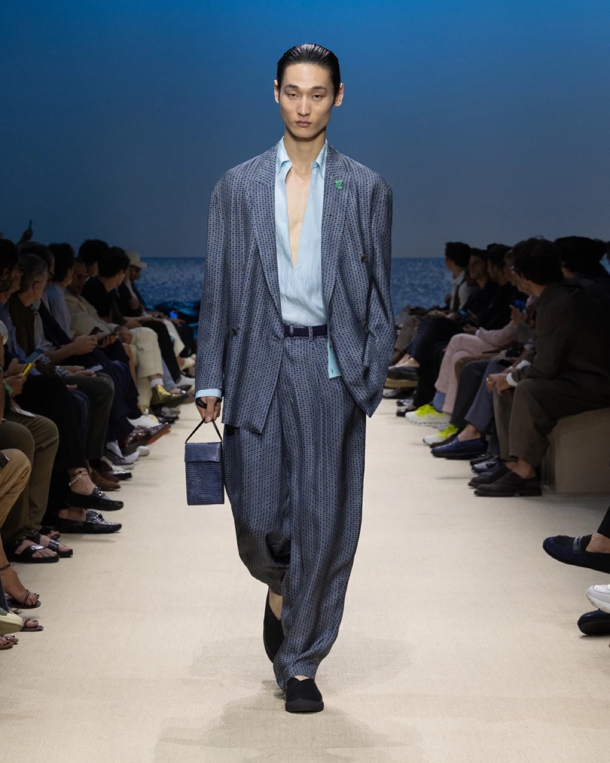 » Giorgio Armani Spring 2026 Layers the Familiar & Faraway Giorgio Armani Spring Summer 2026 082