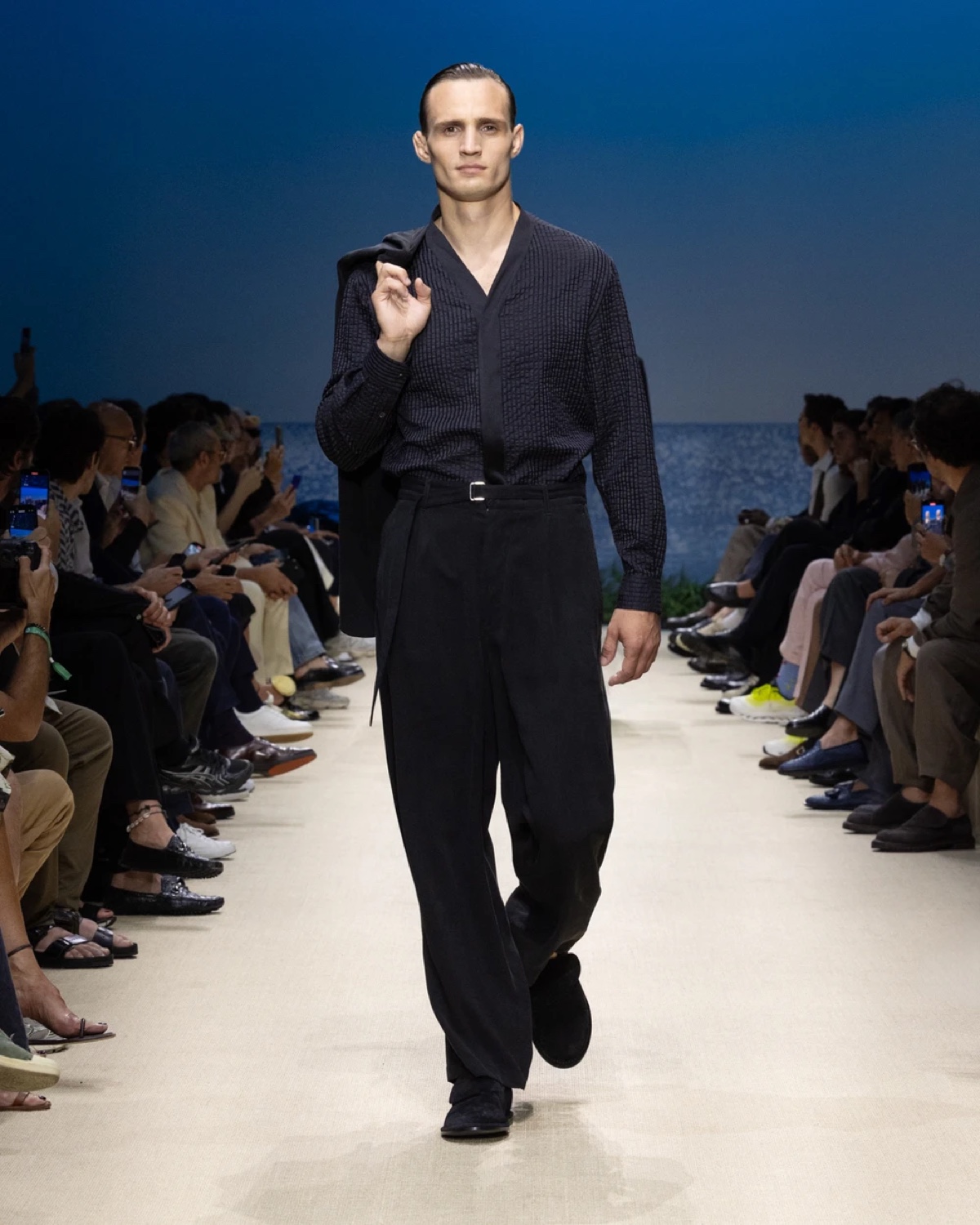 » Giorgio Armani Spring 2026 Layers the Familiar & Faraway Giorgio Armani Spring Summer 2026 113