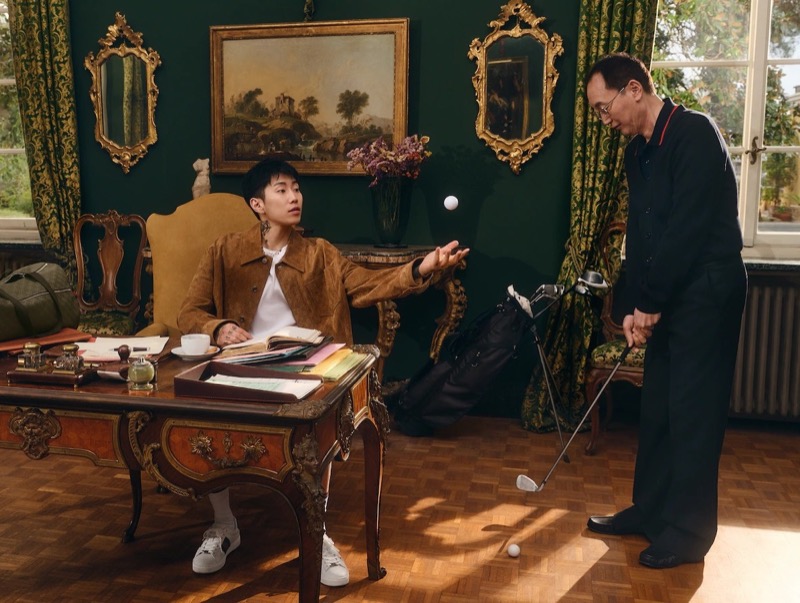Gucci brand ambassador Jay Park shares the scene with his father Yong Joon in the Gucci Together Father's Day advertisement. » Gucci Together Brings New Meaning to Father’s Day Gucci brand ambassador Jay Park shares the scene with his father Yong Joon in the Gucci Together Father's Day advertisement.