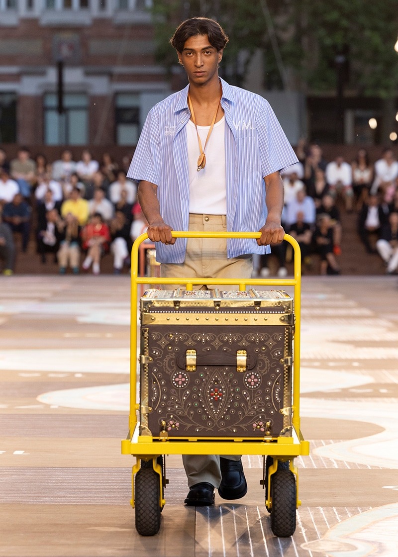 » Louis Vuitton Spring 2026 Traces a Line from India to Paris Louis Vuitton Spring Summer 2026 Collection 014