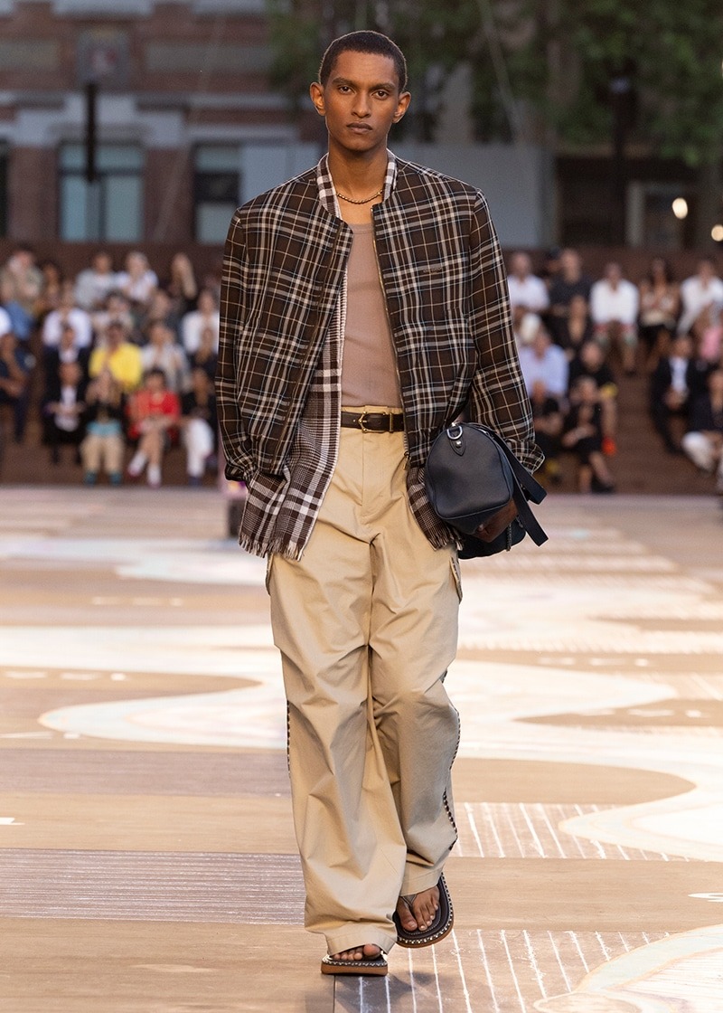 » Louis Vuitton Spring 2026 Traces a Line from India to Paris Louis Vuitton Spring Summer 2026 Collection 025