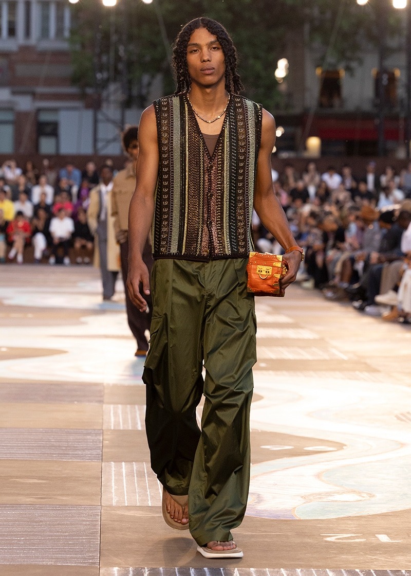 » Louis Vuitton Spring 2026 Traces a Line from India to Paris Louis Vuitton Spring Summer 2026 Collection 036