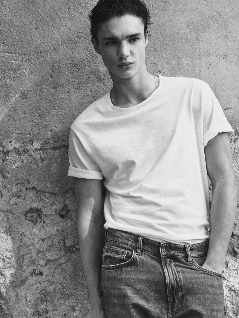 » Saint-Tropez Sets the Tone for Massimo Dutti's Summer Massimo Dutti 2025 Saint Tropez 002