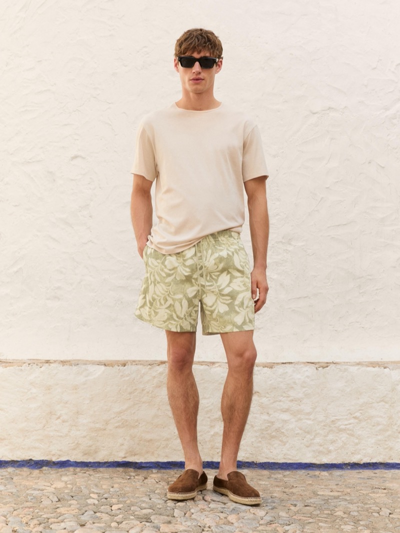 » Massimo Dutti's Summer Swimwear Offers Refined Simplicity Massimo Dutti Swimwear 004