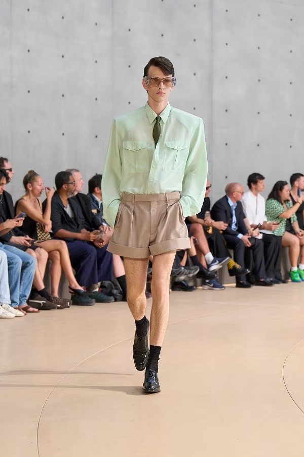 » Saint Laurent Spring 2026 Moves Between City & Coast Saint Laurent Spring Summer 2026 007