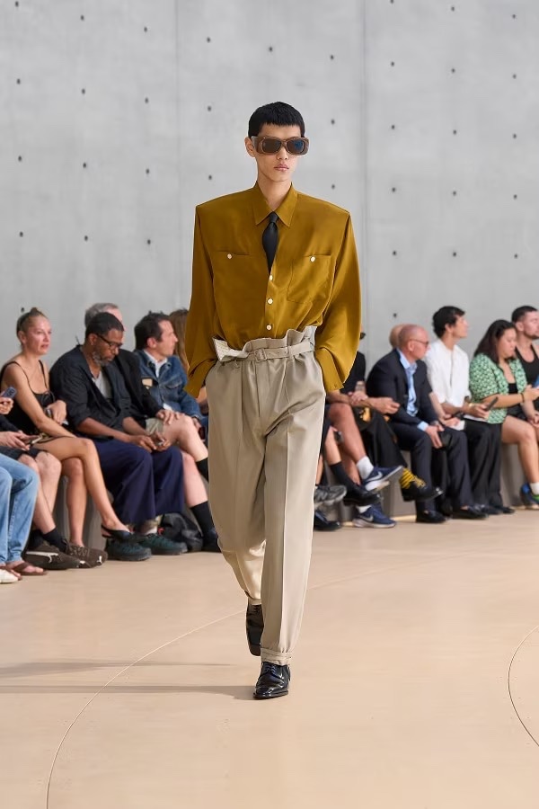 » Saint Laurent Spring 2026 Moves Between City & Coast Saint Laurent Spring Summer 2026 008
