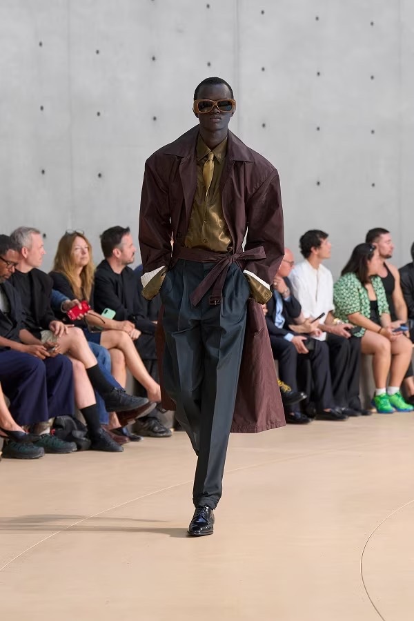 » Saint Laurent Spring 2026 Moves Between City & Coast Saint Laurent Spring Summer 2026 009
