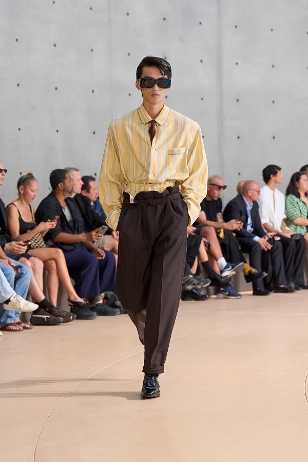 » Saint Laurent Spring 2026 Moves Between City & Coast Saint Laurent Spring Summer 2026 022