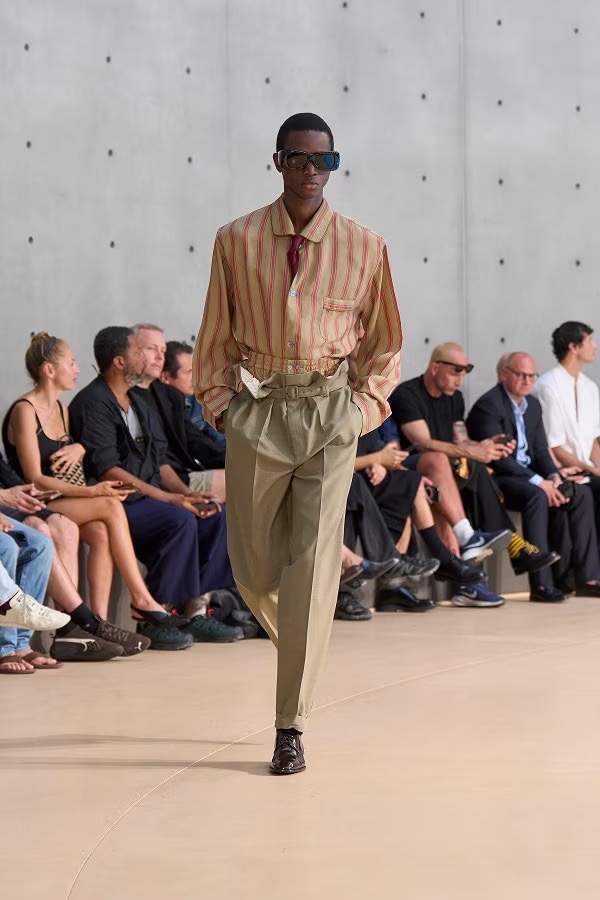 » Saint Laurent Spring 2026 Moves Between City & Coast Saint Laurent Spring Summer 2026 023