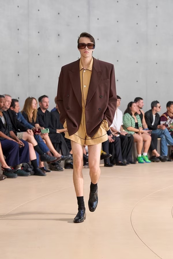» Saint Laurent Spring 2026 Moves Between City & Coast Saint Laurent Spring Summer 2026 024