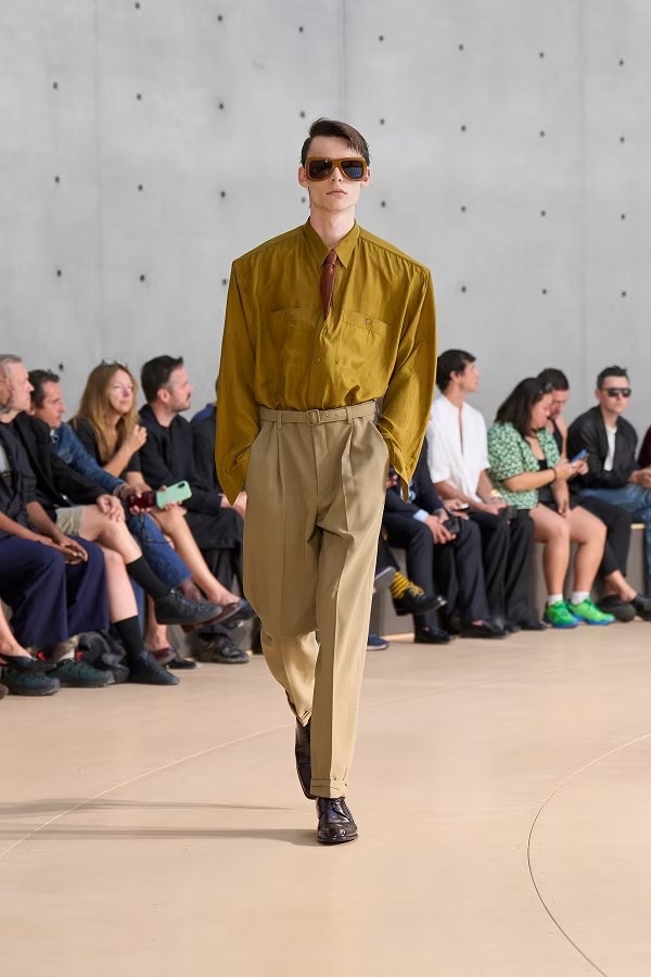 » Saint Laurent Spring 2026 Moves Between City & Coast Saint Laurent Spring Summer 2026 027