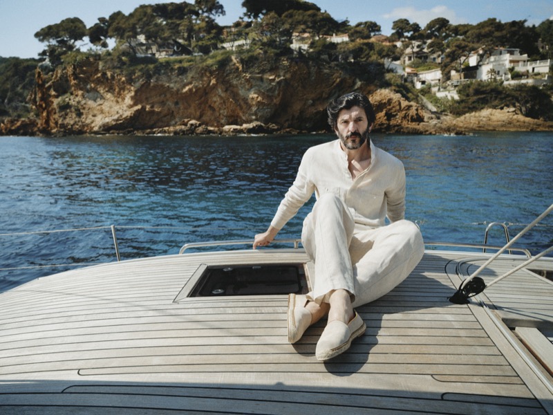 Raphael Roger Levy wears the exclusive Mytheresa x Saman Amel collection. » Saman Amel Delivers Sleek Modern Staples for Mytheresa Raphael Roger Levy wears the exclusive Mytheresa x Saman Amel collection.