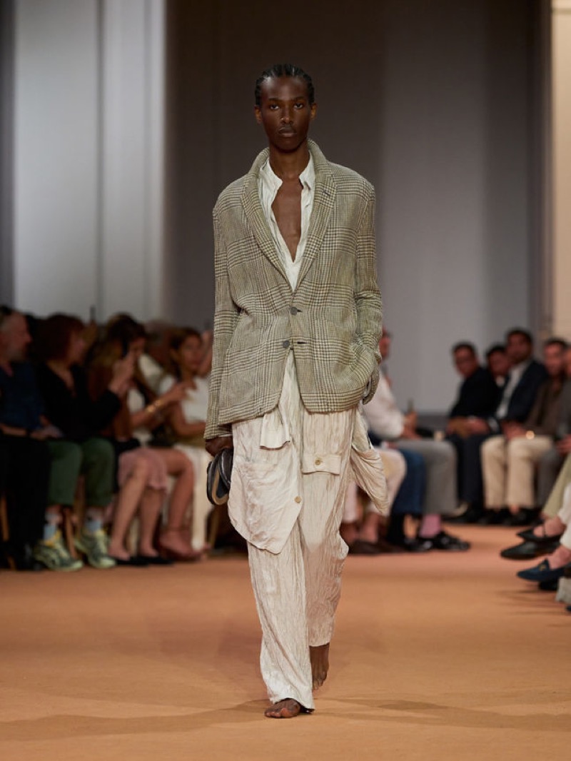 » Zegna Summer 2026 Sets a Slower Pace for Tailored Dressing Zegna Summer 2026 Collection 001