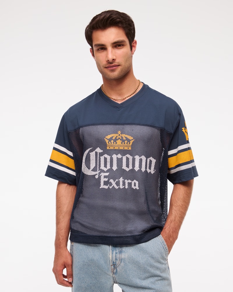 Abercrombie Corona Cropped Football Jersey » 7 Y2K Jersey Styles That Make the 2000s Feel Next Gen Abercrombie Corona Cropped Football Jersey
