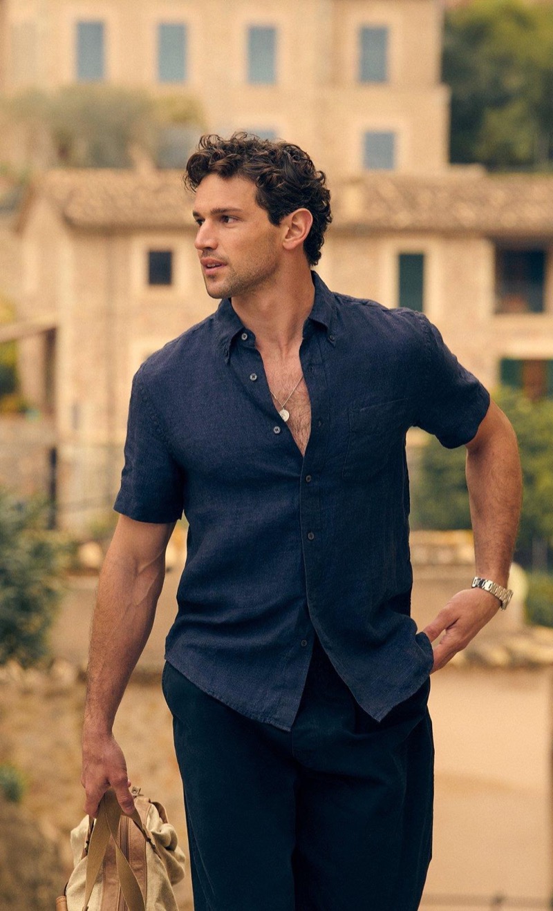 Giacomo Cavalli wears a linen look from Banana Republic.
