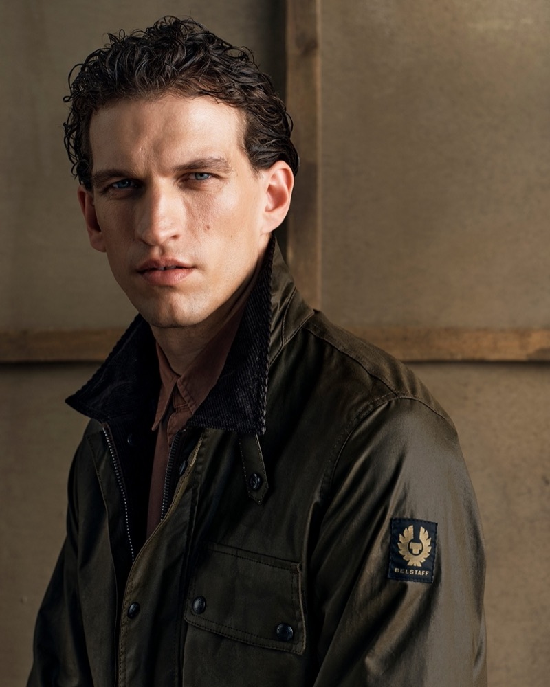 » Belstaff Returns to Its Roots With Waxed Cotton Icons Belstaff Pioneers in Waxed Cotton Campaign 2025 001