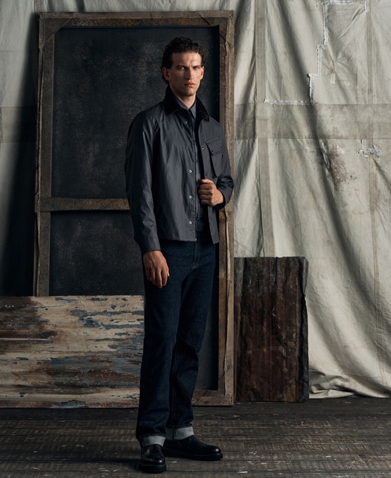 » Belstaff Returns to Its Roots With Waxed Cotton Icons Belstaff Pioneers in Waxed Cotton Campaign 2025 004