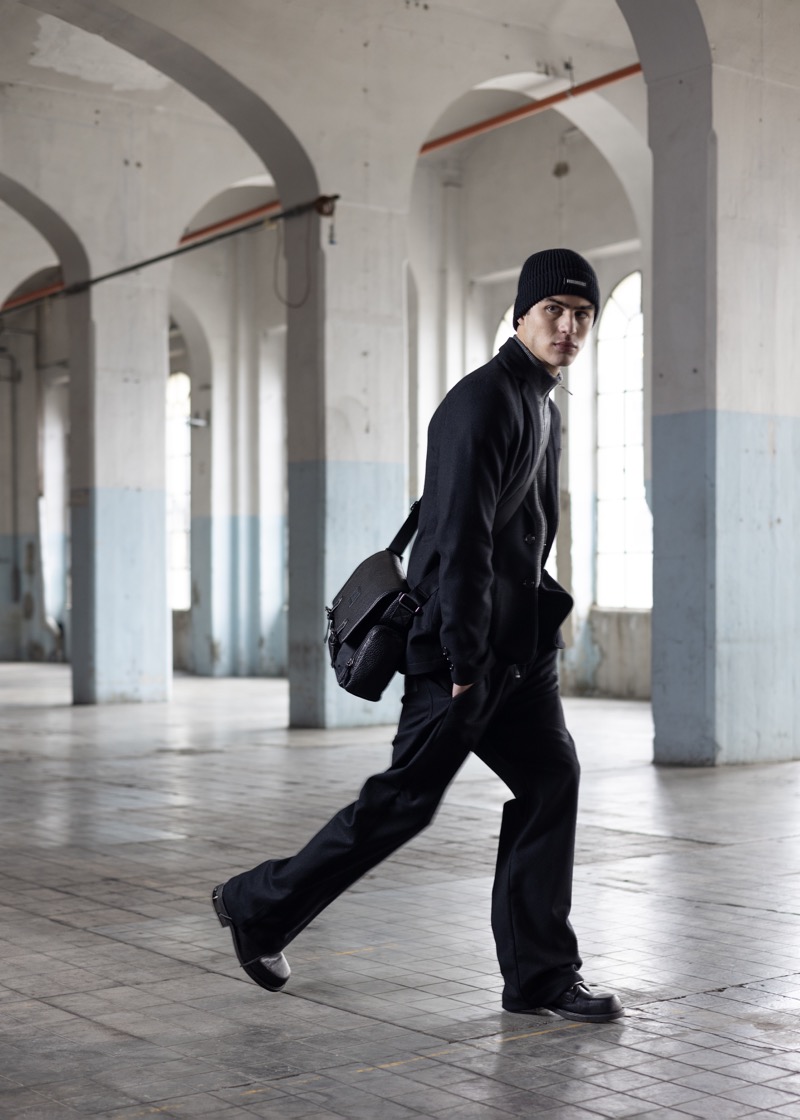 » Bikkembergs Fall 2025 Frames Utility, Texture & Grip Bikkembergs Fall Winter 2025 008