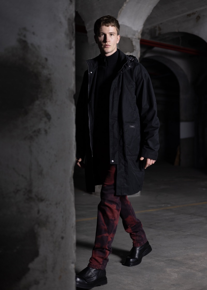 » Bikkembergs Fall 2025 Frames Utility, Texture & Grip Bikkembergs Fall Winter 2025 019
