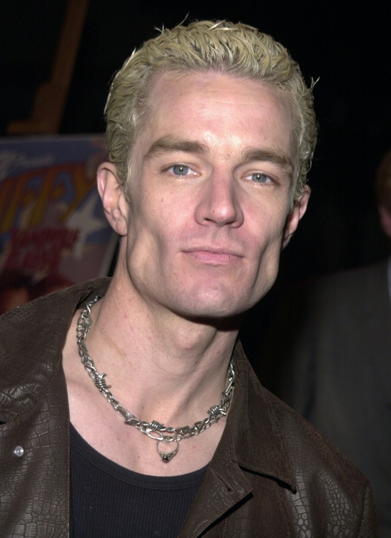 bleached hair Y2K hairstyle men James Marsters » 10 Men’s Y2K Hairstyles That Ruled Early 2000s Pop Culture bleached hair Y2K hairstyle men James Marsters
