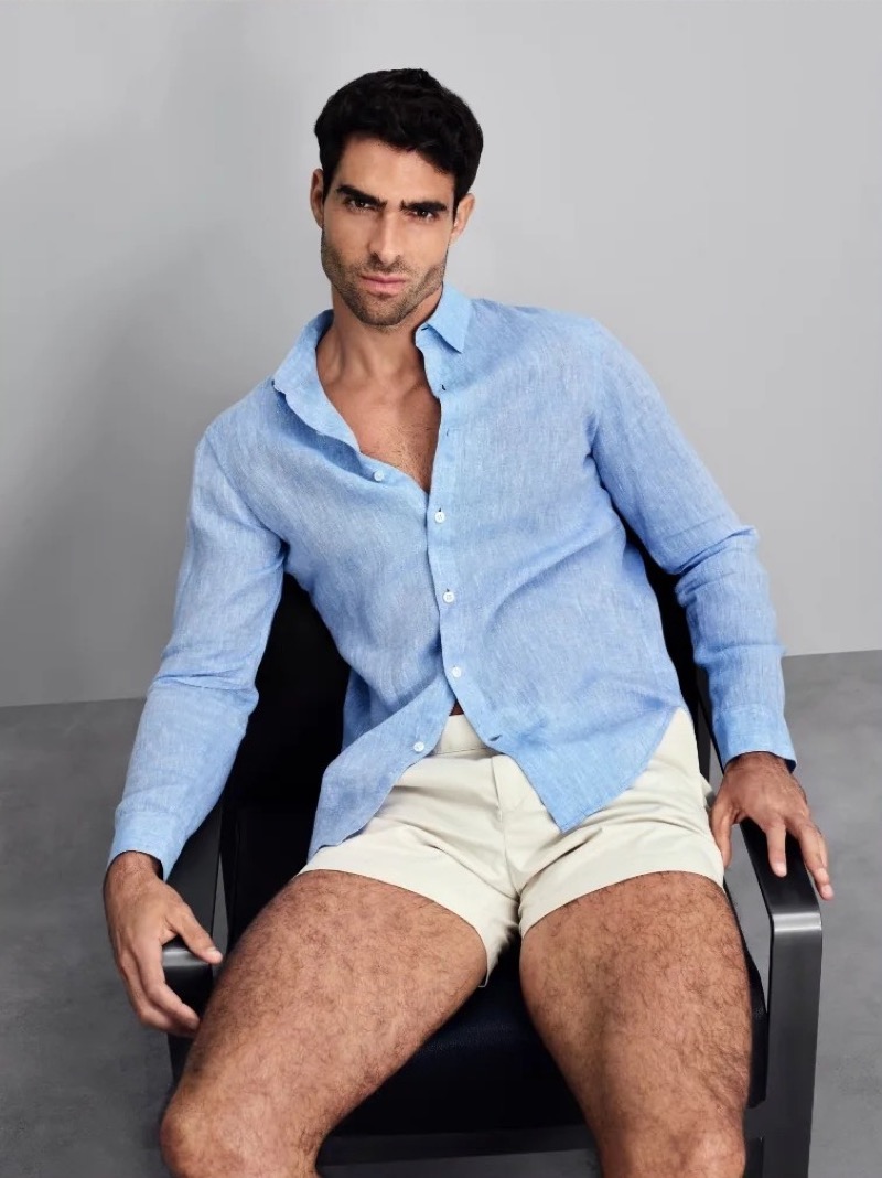 Club Monaco makes a leggy splash with its shorts. » In Short Shorts, the Thigh Has the Last Word Club Monaco makes a leggy splash with its shorts.