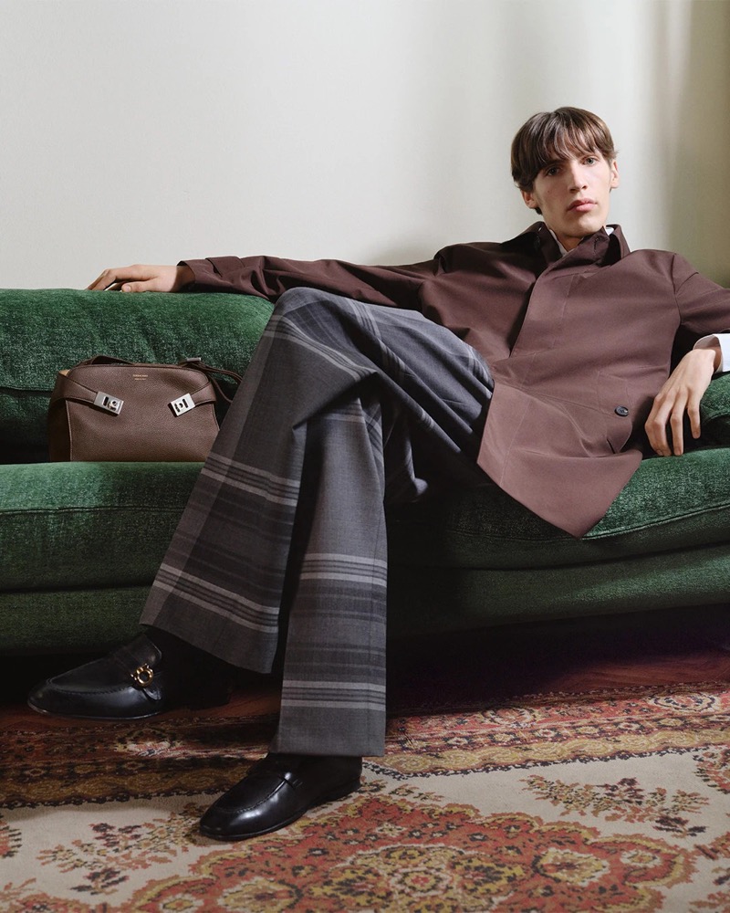 » Ferragamo Pre-Fall 2025 Leans into Luxe Ease Ferragamo Pre Fall 2025 003