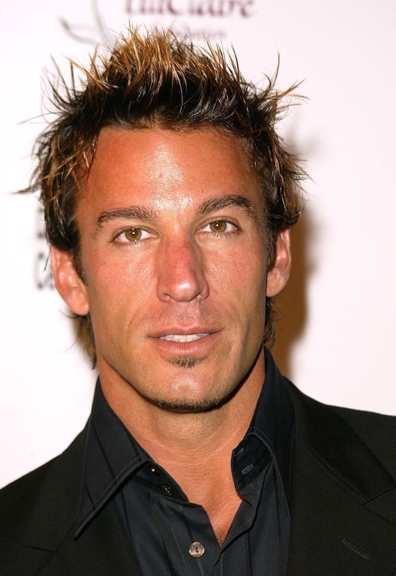 frosted spiky hair Y2K hairstyle men Dan Cortese » 10 Men’s Y2K Hairstyles That Ruled Early 2000s Pop Culture frosted spiky hair Y2K hairstyle men Dan Cortese