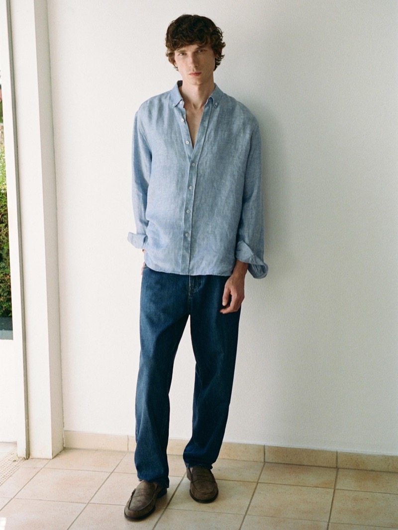 Tancrede Scalabre wears a late summer look from Massimo Dutti. » Massimo Dutti Captures Present-Tense Style in L’Isle-Adam Tancrede Scalabre wears a late summer look from Massimo Dutti.
