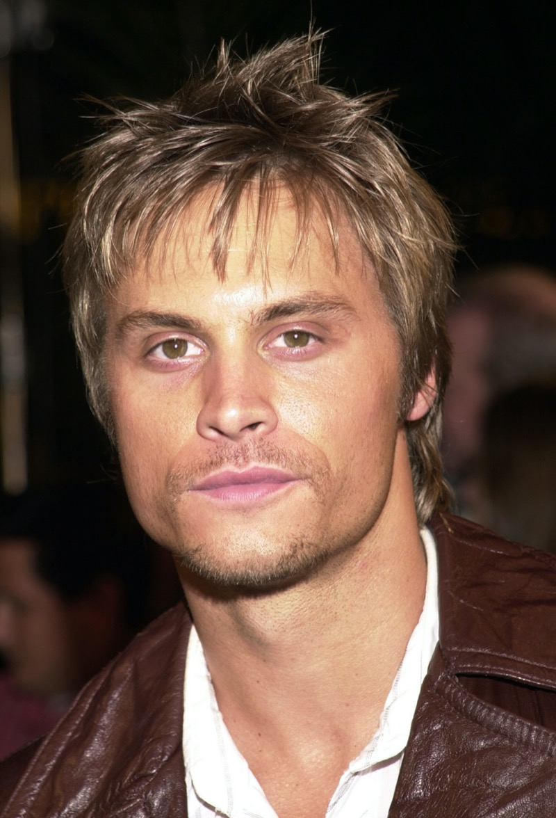 short shag Y2K hairstyle men Dax Griffin » 10 Men’s Y2K Hairstyles That Ruled Early 2000s Pop Culture short shag Y2K hairstyle men Dax Griffin