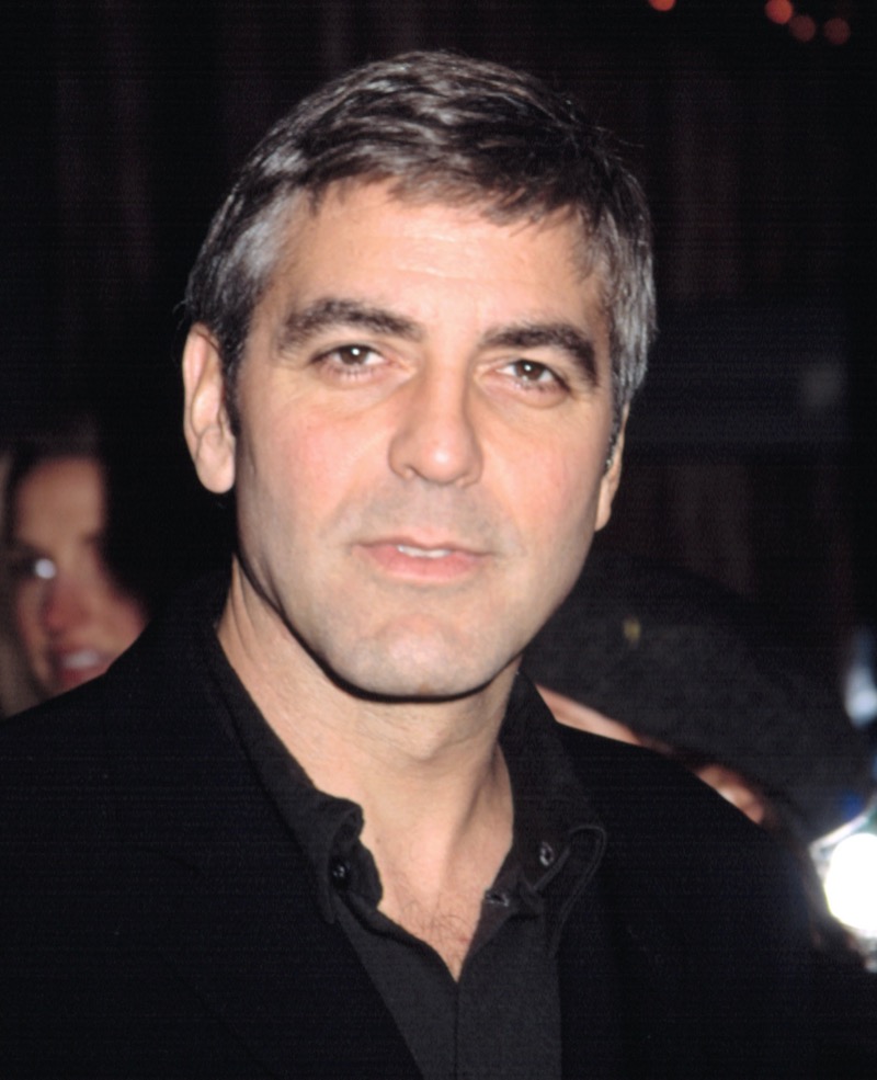 tapered Caesar cut Y2K hairstyle men George Clooney » 10 Men’s Y2K Hairstyles That Ruled Early 2000s Pop Culture tapered Caesar cut Y2K hairstyle men George Clooney
