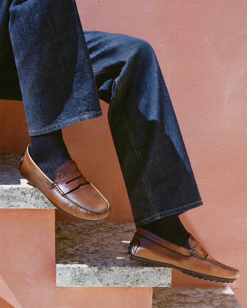 » Tod’s Channels Slow Luxury for Pre-Fall 2025 Campaign Tods Pre Fall 2025 Campaign 006