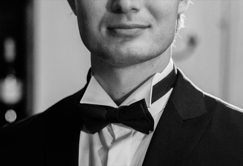 wing collar men