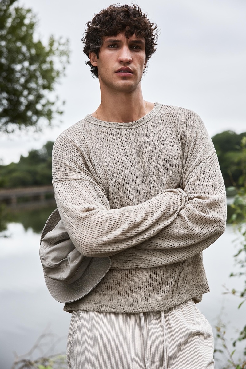Francisco Henriques wears a relaxed summer look from Zara.