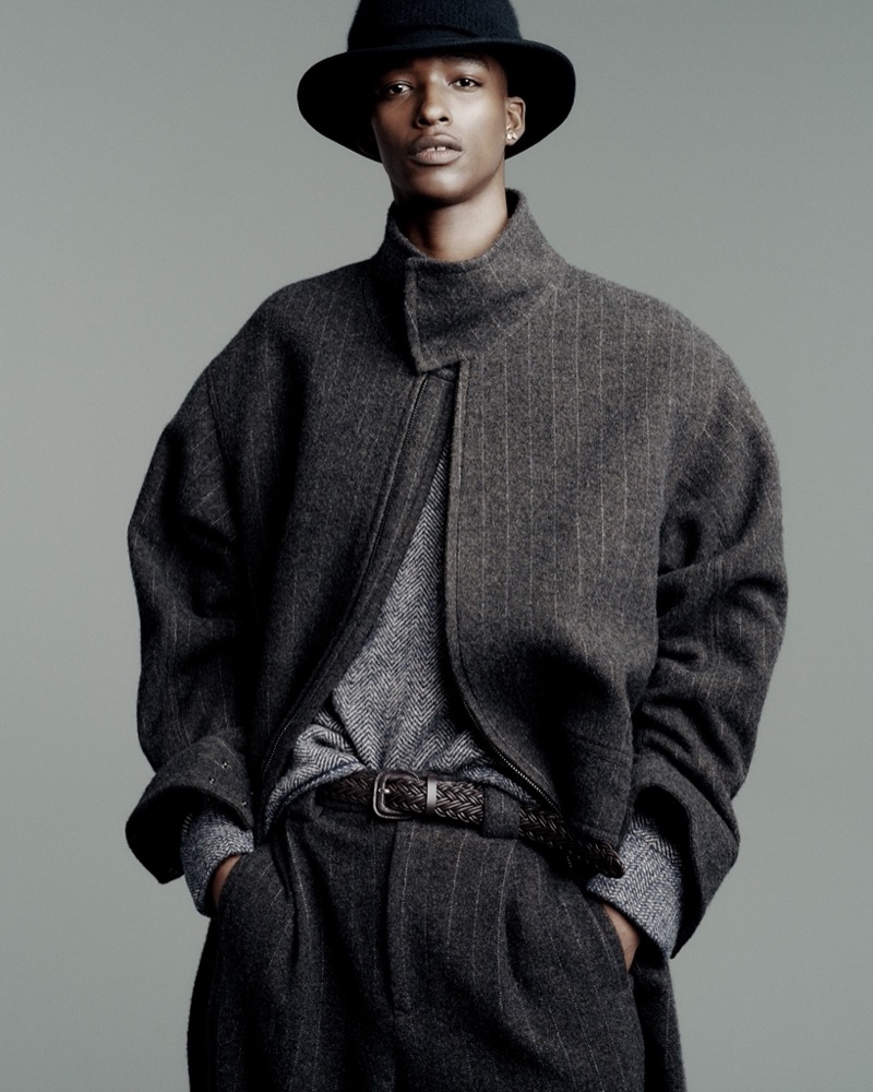 Giorgio Armani mixes textiles for a rich fall experience.