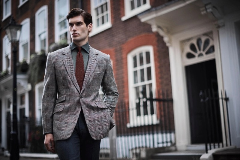 Emiliano Marku wears the Huntsman fall-winter 2025 collection.